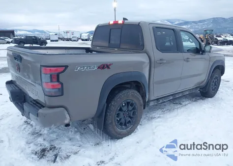 2022 Nissan Frontier Pro-4X 4X4 z USA, uszkodzony, nr VIN 1N6ED1EK2NN616266